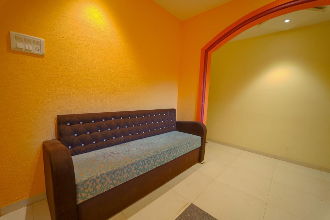 Hotel Veggies Residency & Pure Veg Restaurant Mahābaleshwar Exterior foto