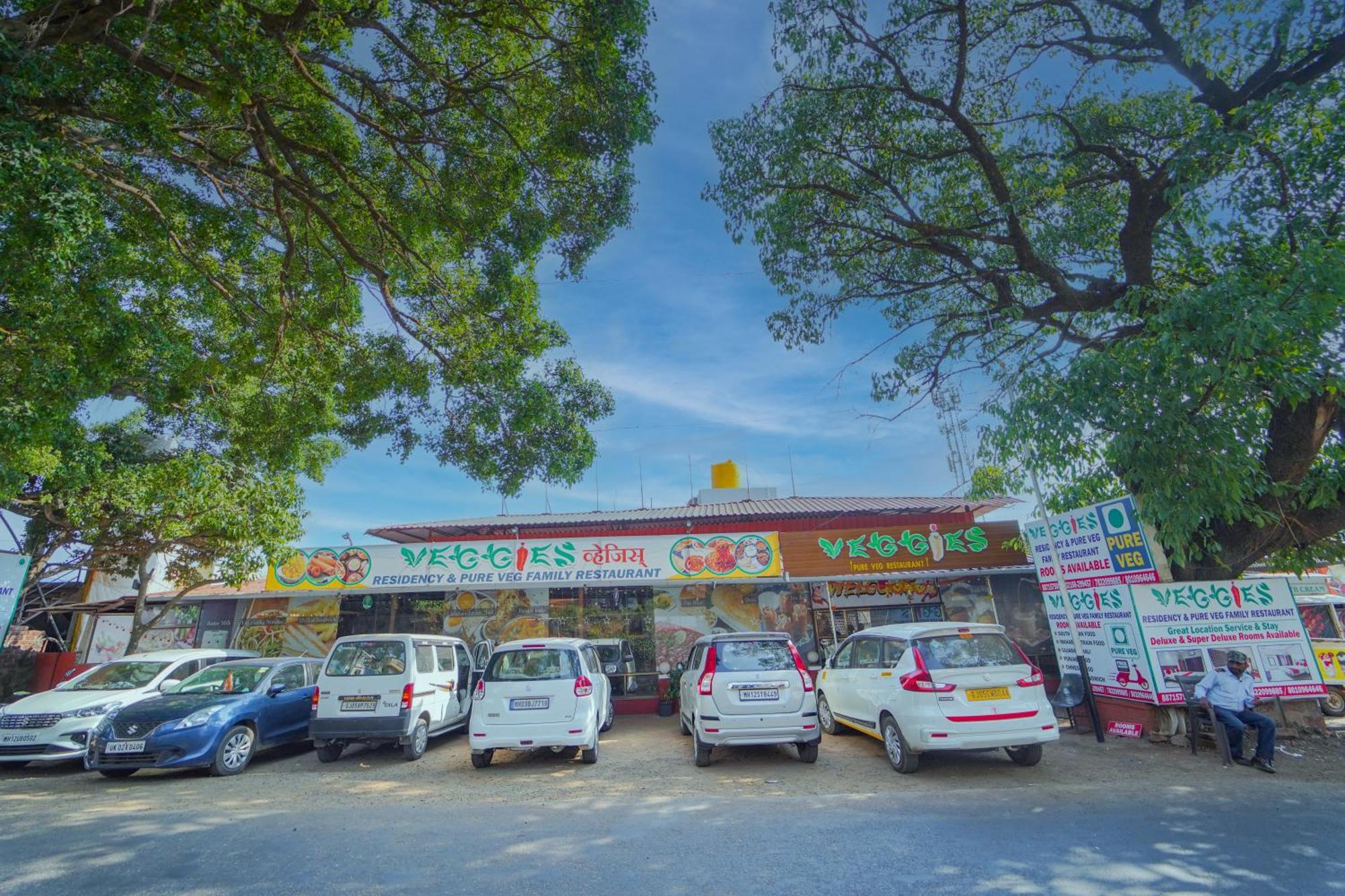 Hotel Veggies Residency & Pure Veg Restaurant Mahābaleshwar Exterior foto